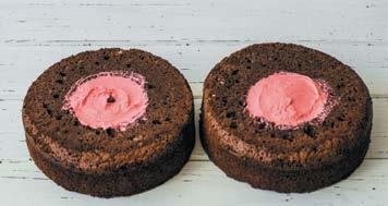 Иллюстрация к книге — Торты с сюрпризом. Шоколадные, сливочные, кофейные, желейные, ореховые, фруктовые [_102_5.jpg]