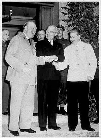 Иллюстрация к книге — Сталин. Личная жизнь [i_016.jpg]