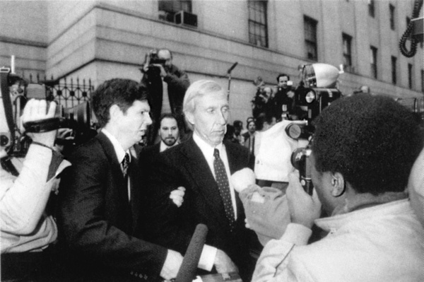 Иллюстрация к книге — Шайка воров с Уолл-стрит [i_016.jpg]