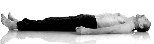 Иллюстрация к книге — Йога. Лучшие комплексы. Профилактика свыше 100 заболеваний Уцененный товар (№1) [i_089.jpg]