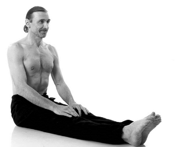 Иллюстрация к книге — Йога. Лучшие комплексы. Профилактика свыше 100 заболеваний Уцененный товар (№1) [i_127.jpg]