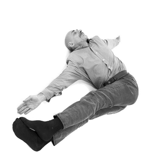 Иллюстрация к книге — Йога. Лучшие комплексы. Профилактика свыше 100 заболеваний Уцененный товар (№1) [i_232.jpg]