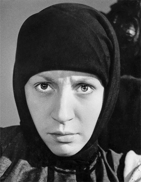 Иллюстрация к книге — Марина Голуб в жизни, театре, кино. Воспоминания друзей [_120.jpg]