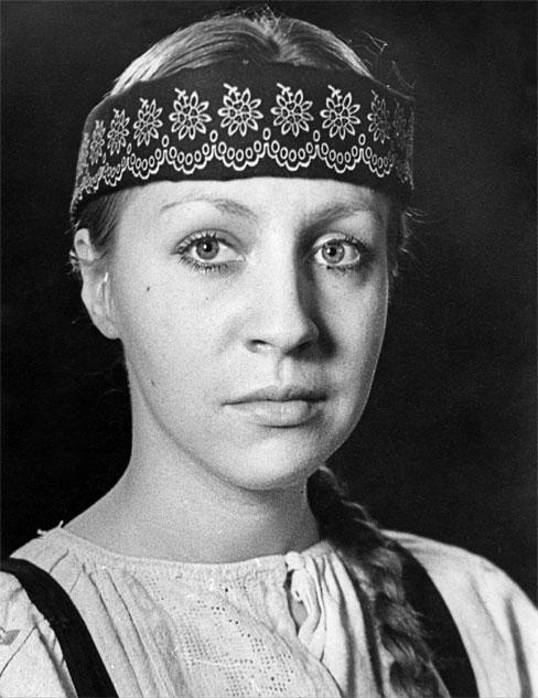 Иллюстрация к книге — Марина Голуб в жизни, театре, кино. Воспоминания друзей [_121.jpg]