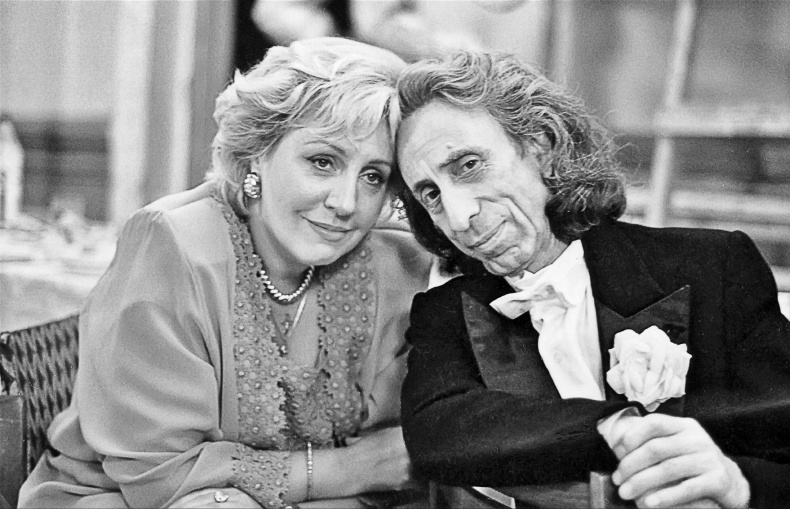 Иллюстрация к книге — Марина Голуб в жизни, театре, кино. Воспоминания друзей [_128.jpg]