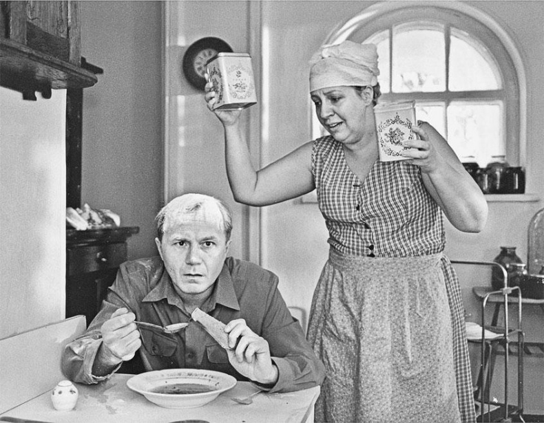 Иллюстрация к книге — Марина Голуб в жизни, театре, кино. Воспоминания друзей [_129.jpg]