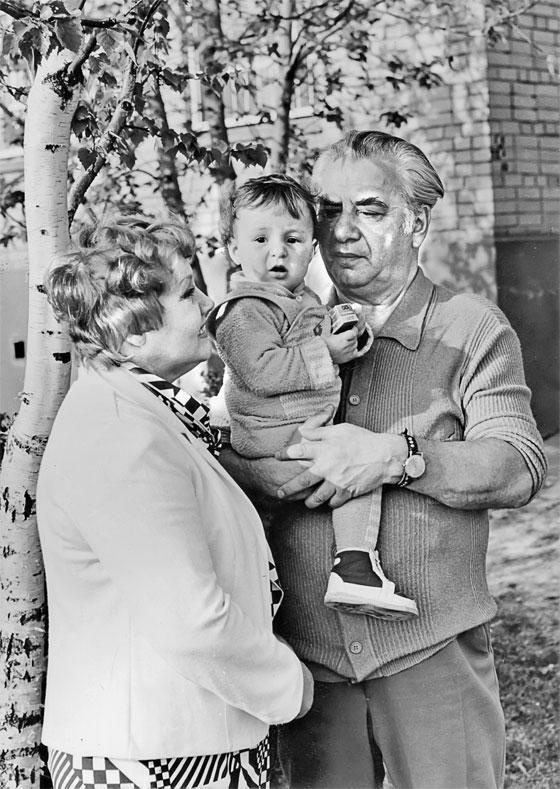 Иллюстрация к книге — Марина Голуб в жизни, театре, кино. Воспоминания друзей [_18.jpg]