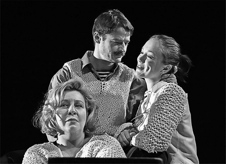 Иллюстрация к книге — Марина Голуб в жизни, театре, кино. Воспоминания друзей [_71.jpg]