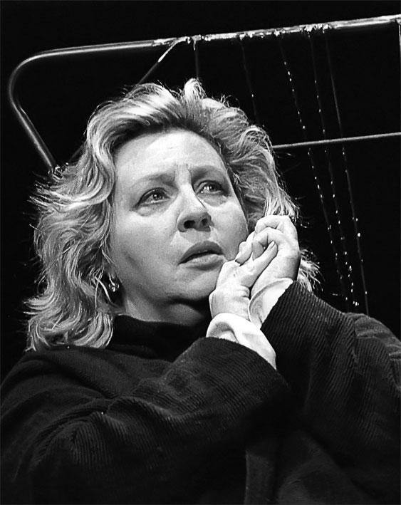 Иллюстрация к книге — Марина Голуб в жизни, театре, кино. Воспоминания друзей [_77.jpg]