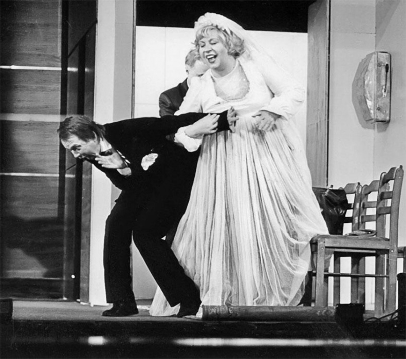 Иллюстрация к книге — Марина Голуб в жизни, театре, кино. Воспоминания друзей [_82.jpg]