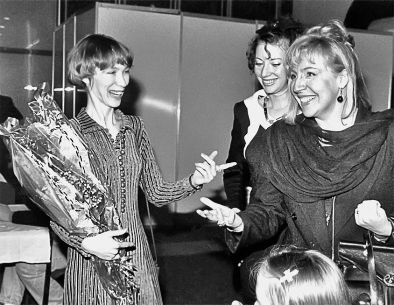 Иллюстрация к книге — Марина Голуб в жизни, театре, кино. Воспоминания друзей [_94.jpg]