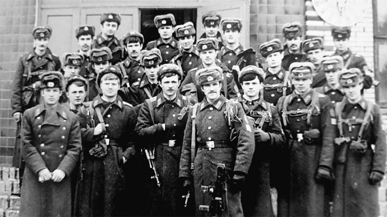 Иллюстрация к книге — Девятая рота. Факультет специальной разведки Рязанского училища ВДВ [i_039.jpg]