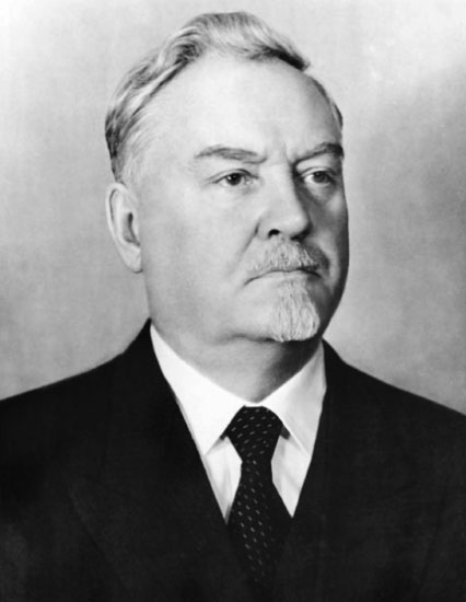 Иллюстрация к книге — Галина Вишневская. Пиковая дама русской оперы [i_023.jpg]