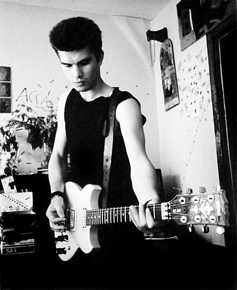 Иллюстрация к книге — Звезда по имени Виктор Цой [_23.jpg]