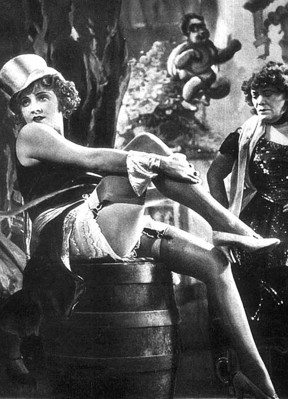 Иллюстрация к книге — Пять вечеров с Марлен Дитрих [i_006.jpg]