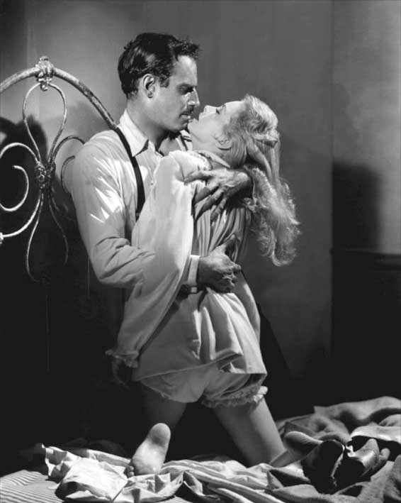 Иллюстрация к книге — Пять вечеров с Марлен Дитрих [i_025.jpg]