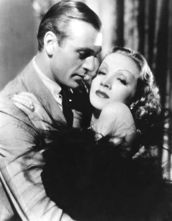 Иллюстрация к книге — Пять вечеров с Марлен Дитрих [i_028.jpg]