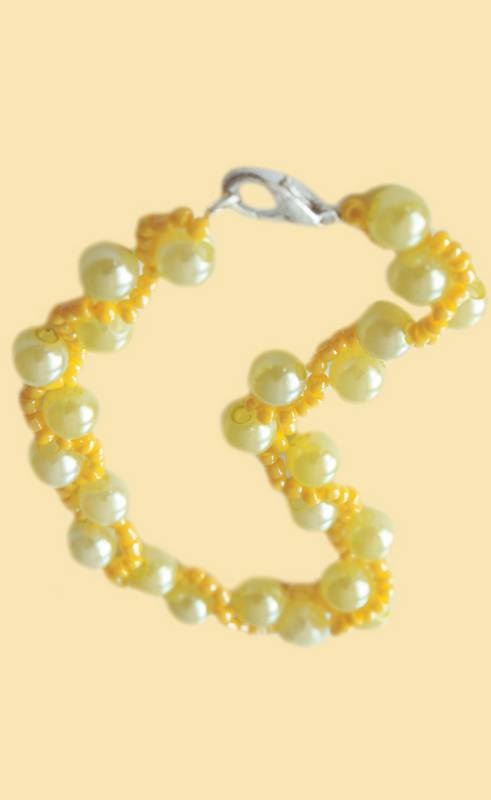 Иллюстрация к книге — Бисер. Энциклопедия вышивки [i_111.jpg]