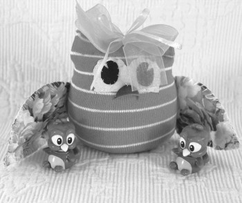 Иллюстрация к книге — Игрушки из носков [i_002.jpg]