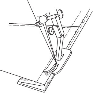 Иллюстрация к книге — Великолепные модели штор и гардин [_17.jpg]