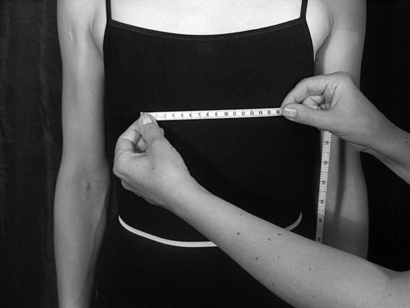 Иллюстрация к книге — Лучшие модели на любую фигуру без примерок и подгонок [i_159.jpg]