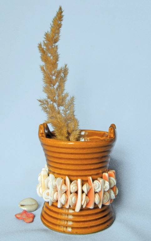 Иллюстрация к книге — Поделки из морских камешков и ракушек [_2.jpg]