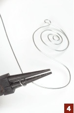 Иллюстрация к книге — Магия металла: декоративные украшения из проволоки [i_052.jpg]