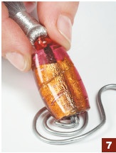 Иллюстрация к книге — Магия металла: декоративные украшения из проволоки [i_066.jpg]