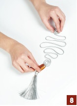 Иллюстрация к книге — Магия металла: декоративные украшения из проволоки [i_067.jpg]