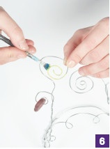 Иллюстрация к книге — Магия металла: декоративные украшения из проволоки [i_082.jpg]