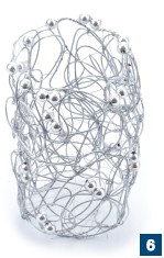 Иллюстрация к книге — Магия металла: декоративные украшения из проволоки [i_161.jpg]