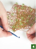 Иллюстрация к книге — Магия металла: декоративные украшения из проволоки [i_204.jpg]