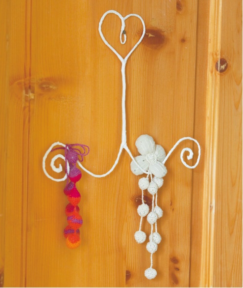 Иллюстрация к книге — Магия металла: декоративные украшения из проволоки [i_205.jpg]