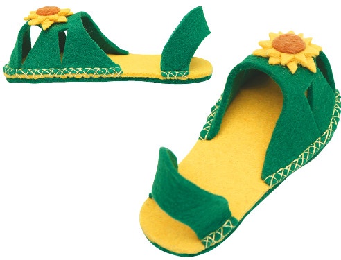 Иллюстрация к книге — Тапочки ручной работы: новые модели для взрослых и детей [i_040.jpg]