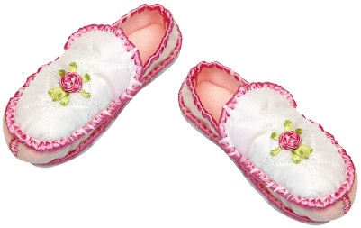 Иллюстрация к книге — Тапочки ручной работы: новые модели для взрослых и детей [i_048.jpg]