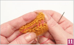 Иллюстрация к книге — Тапочки ручной работы: новые модели для взрослых и детей [i_096.jpg]