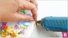 Иллюстрация к книге — Вышивка ленточками: мастер-класс для начинающих мастериц [i_077.jpg]