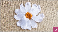 Иллюстрация к книге — Вышивка ленточками: мастер-класс для начинающих мастериц [i_154.jpg]