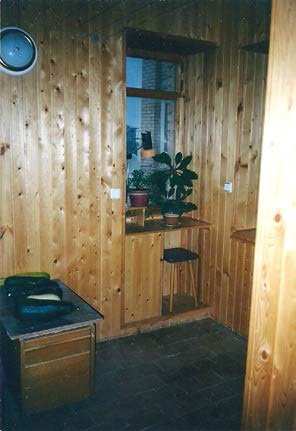 Иллюстрация к книге — Новый век начался с понедельника [i_009.jpg]