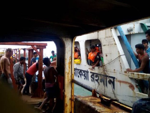 Иллюстрация к книге — Шоу для самого себя – 2 [i_026.jpg]