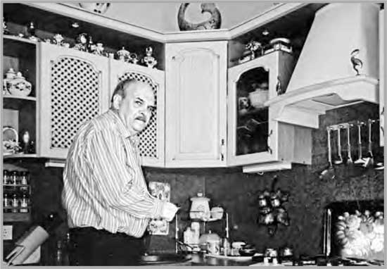 Иллюстрация к книге — Петух в вине, или Гастрономические воспоминания дипломата [i_003.jpg]