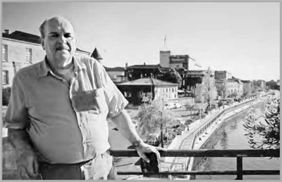 Иллюстрация к книге — Петух в вине, или Гастрономические воспоминания дипломата [i_016.jpg]