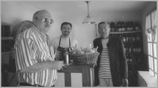 Иллюстрация к книге — Петух в вине, или Гастрономические воспоминания дипломата [i_018.jpg]