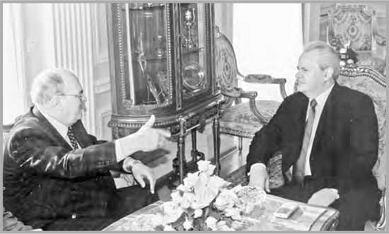 Иллюстрация к книге — Петух в вине, или Гастрономические воспоминания дипломата [i_024.jpg]