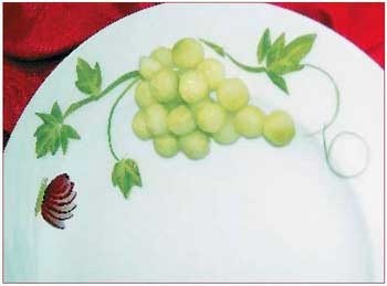 Иллюстрация к книге — Как украсить праздничный стол [i_056.jpg]