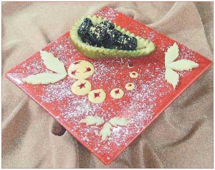 Иллюстрация к книге — Как украсить праздничный стол [i_132.jpg]