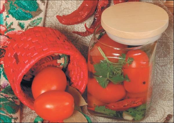 Иллюстрация к книге — Приготовление вкуснейших соусов, подлив, заправок, приправок, маринадов, кляров и панировок [i_009.jpg]