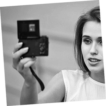 Иллюстрация к книге — Как стать звездой YouTube. Экстра_Эбби: Бунтарка [i_085.jpg]