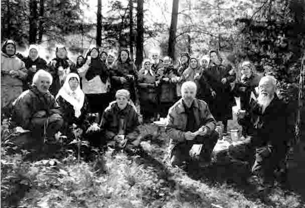 Иллюстрация к книге — С трудом о прошлом, о былом. Очерки о жителях д. Верхние Таволги [i_016.jpg]