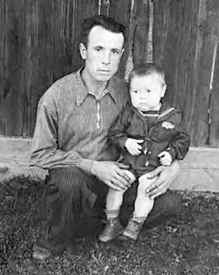 Иллюстрация к книге — С трудом о прошлом, о былом. Очерки о жителях д. Верхние Таволги [i_094.jpg]